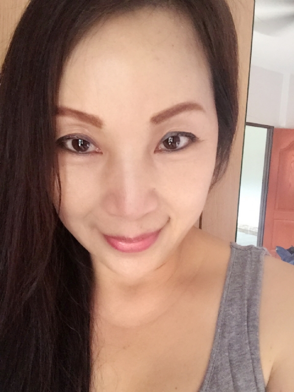 ying的第一张照片--南阳相亲服务中心