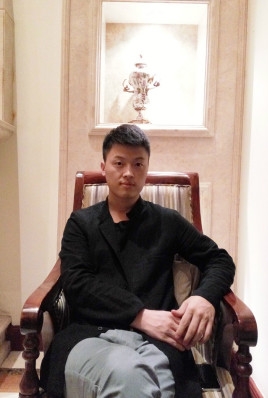 制片人杨亚林的第一张照片--南阳相亲服务中心