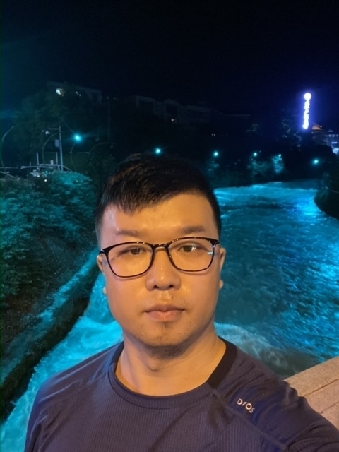 你在哪里的第一张照片--南阳相亲服务中心