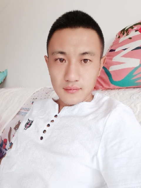 海阔天空的第一张照片--南阳相亲服务中心