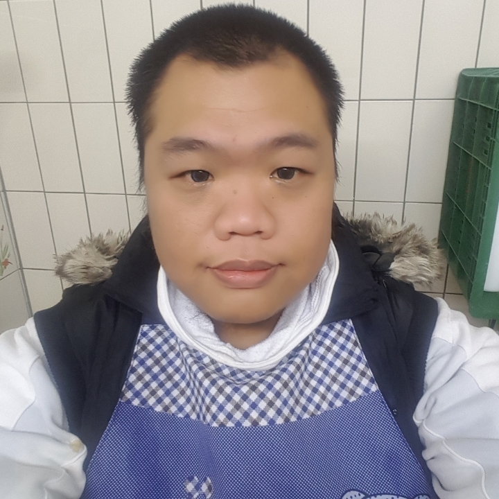 黑熊的第一张照片--南阳相亲服务中心