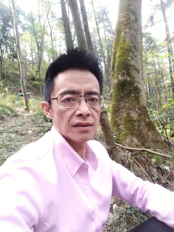 吴彬的第一张照片--南阳相亲服务中心