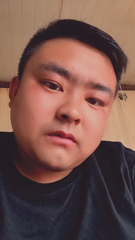 爱我所爱的第一张照片--南阳相亲服务中心