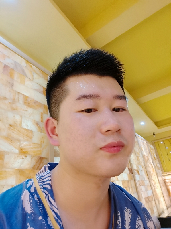 六月与阿十二的第一张照片--南阳相亲服务中心