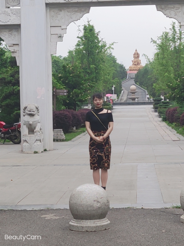 魏沐阳子的第三张照片--南阳相亲服务中心
