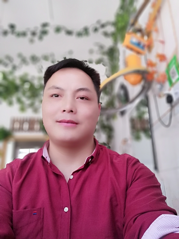 展梦飞翔XC的第一张照片--南阳相亲服务中心