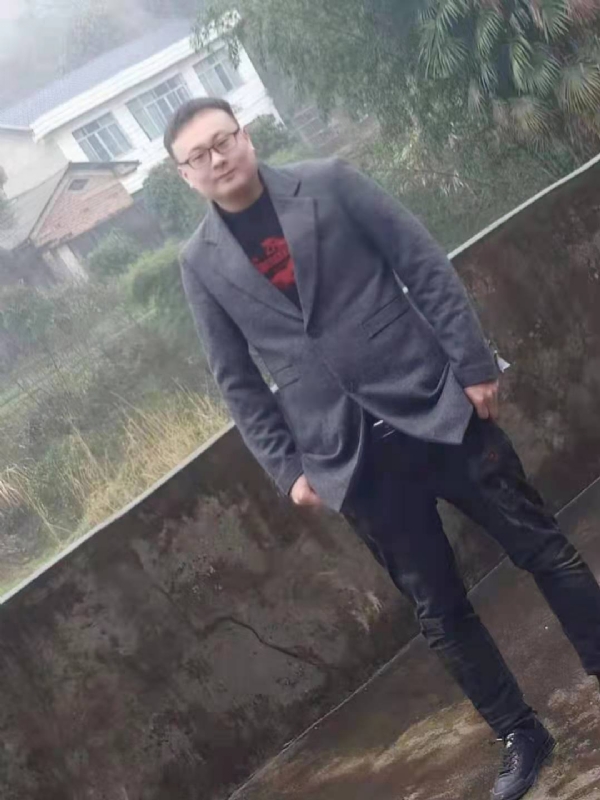 冰城的第二张照片--南阳相亲服务中心