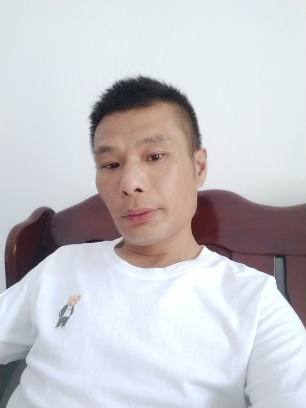 年少轻狂的第一张照片--南阳相亲服务中心