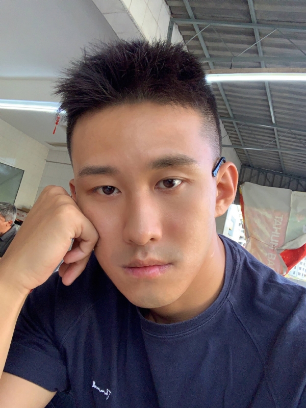 相见恨晚的第二张照片--南阳相亲服务中心