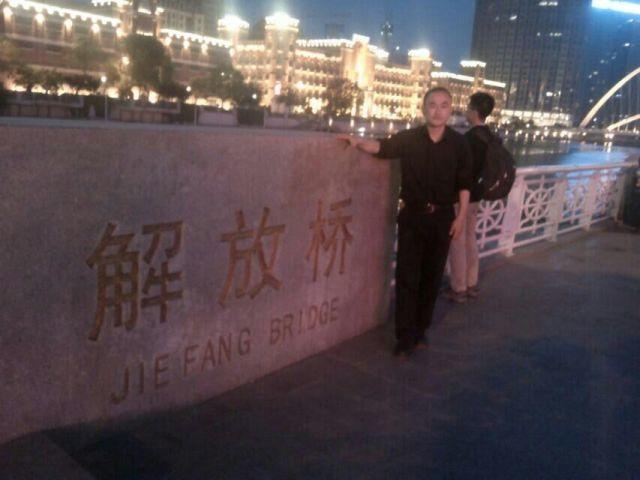 海阔天空的第一张照片--南阳相亲服务中心
