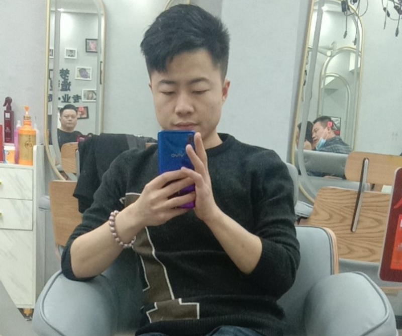 无法自拔的第一张照片--南阳相亲服务中心