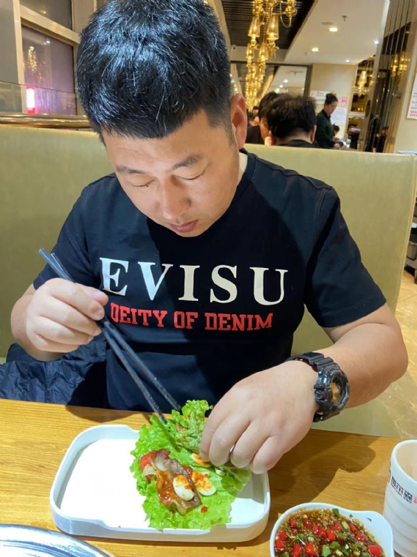 砒霜的第一张照片--南阳相亲服务中心