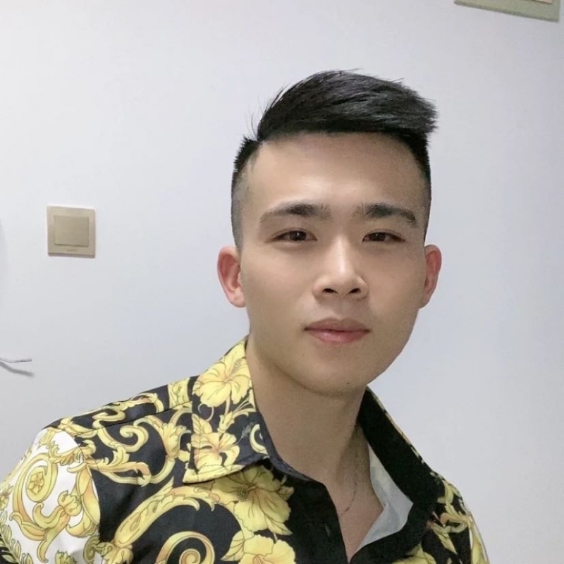 迷彩冲锋衣的第一张照片--南阳相亲服务中心