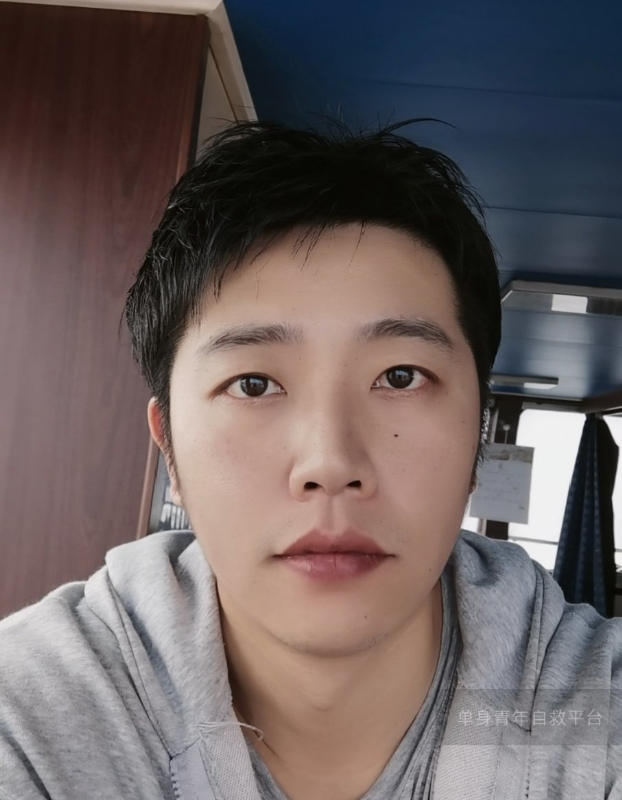不太帅的男人的第一张照片--南阳相亲服务中心