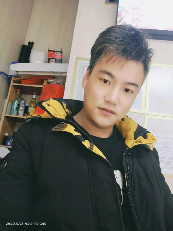 孤酒枕愁眼眠的第一张照片--南阳相亲服务中心