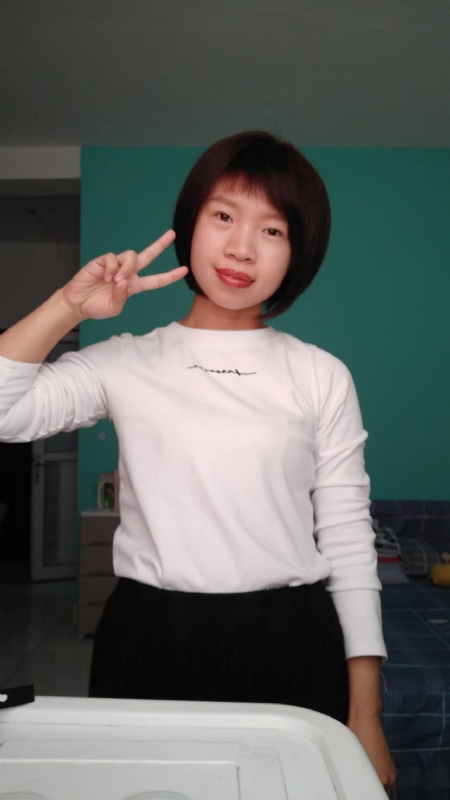 向日葵的第一张照片--南阳相亲服务中心