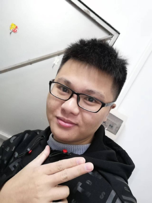 小小梦执的第一张照片--南阳相亲服务中心