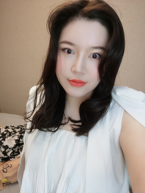 璐璐的第一张照片--南阳相亲服务中心