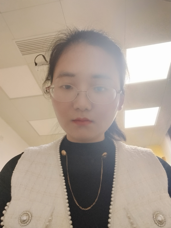 闲敲棋子的第一张照片--南阳相亲服务中心
