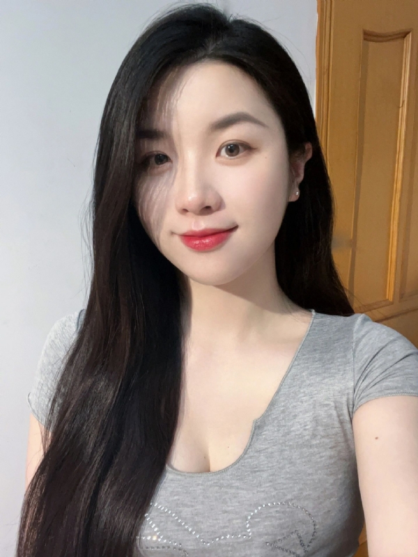 乔乔在寻爱的第二张照片--南阳相亲服务中心