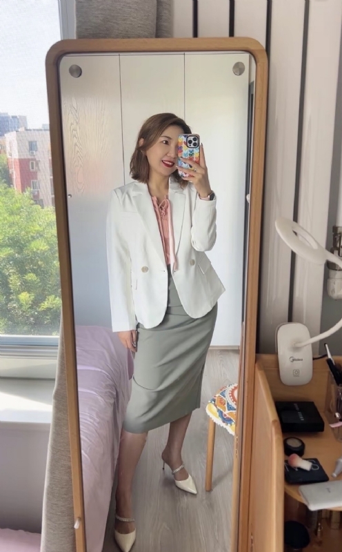 丽波的第三张照片--南阳相亲服务中心
