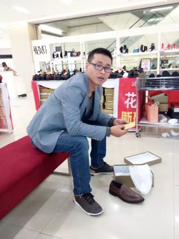 借我你的手的第一张照片--南阳相亲服务中心