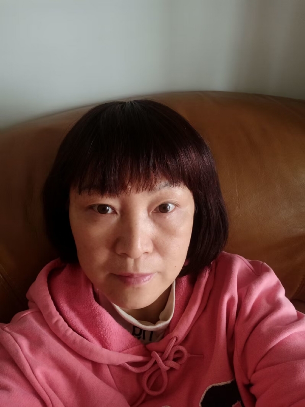 红玫瑰的第一张照片--南阳相亲服务中心