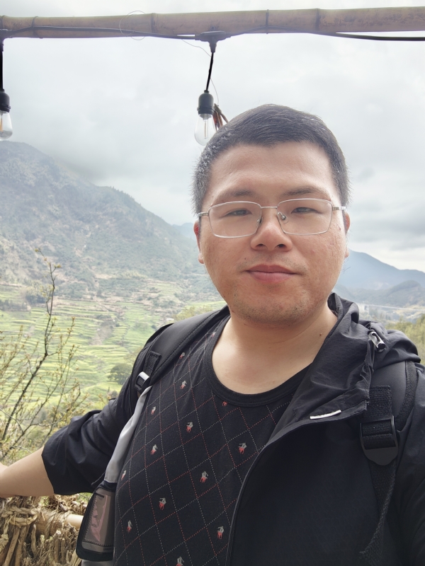青山的第三张照片--南阳相亲服务中心