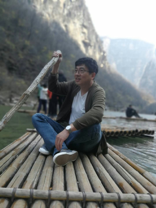 风被吹走了的第一张照片--南阳相亲服务中心