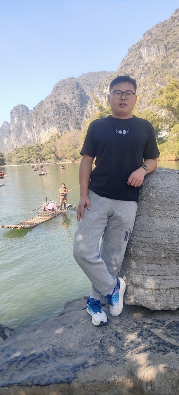 受过伤的狼的第三张照片--南阳相亲服务中心