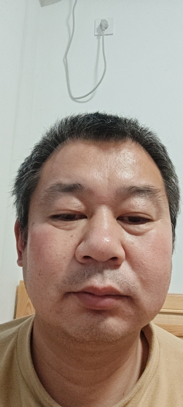龙万的第一张照片--南阳相亲服务中心