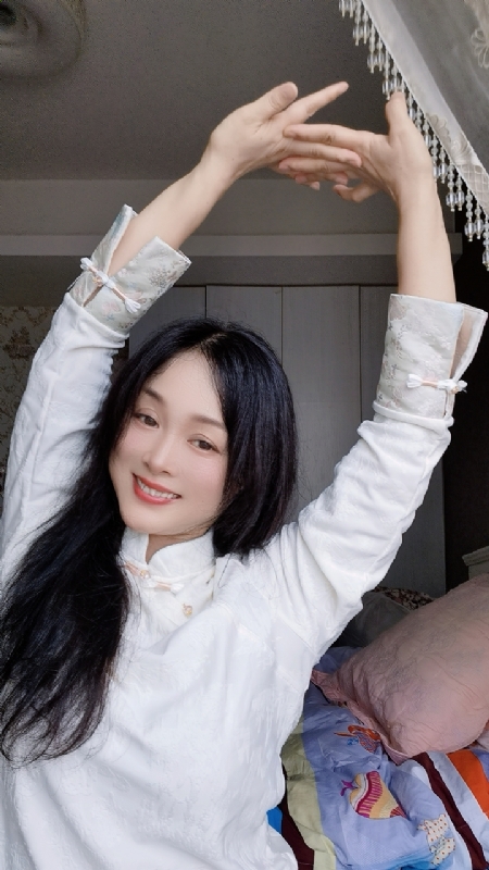 伊伊的第四张照片--南阳相亲服务中心