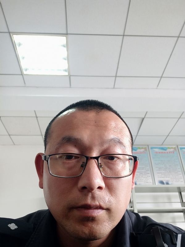 布鲁斯贺的第三张照片--南阳相亲服务中心