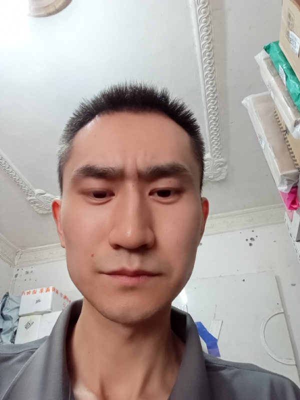 西门吹雪的第一张照片--南阳相亲服务中心