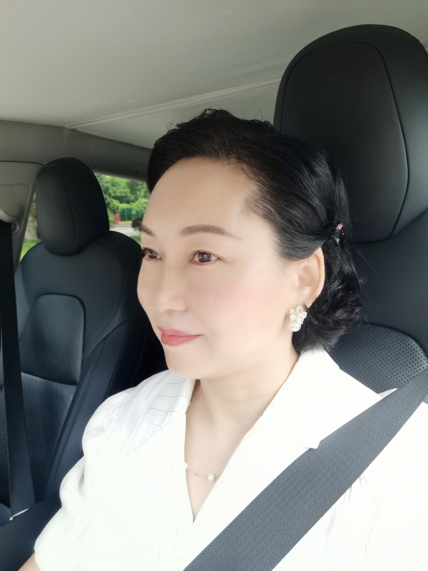 艳阳天??的第一张照片--南阳相亲服务中心